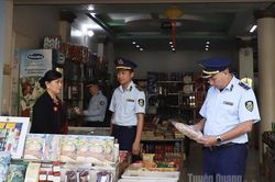 Xử lý vi phạm 1.213 vụ việc buôn bán, vận chuyển trái phép hàng cấm, hàng nhập lậu, buôn bán hàng giả, gian lận thương mại