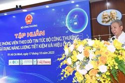 Tập huấn truyền thông về sử dụng năng lượng tiết kiệm và hiệu quả