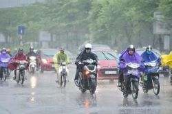 Thời tiết 18/10: Hà Nội có mưa rào vào chiều và tối