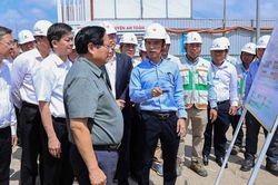 Thủ tướng đề nghị giao các doanh nghiệp làm tốt tiếp tục triển khai các dự án nhà ở xã hội