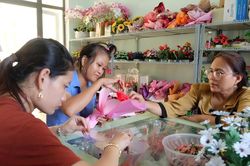 Nâng cao vị thế phụ nữ