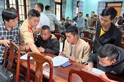 Miễn phí đào tạo và cấp giấy phép lái xe cho người dân A Lưới