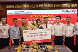 Nam giáo viên tại Đà Nẵng trúng Jackpot hơn 179 tỷ đồng
