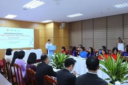 Chung tay vì sức khỏe phụ nữ có hoàn cảnh khó khăn