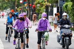 Thời tiết ngày 23/10/2025: Miền Bắc, Hà Nội trời rét, có nơi dưới 16 độ C