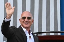 Tỷ phú Jeff Bezos chi 63 triệu USD lập kỷ lục mua bất động sản