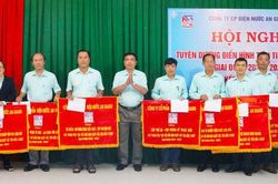 Công ty Cổ phần Điện nước An Giang hội nghị tuyên dương điển hình tiên tiến
