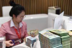 Techcombank báo lãi quý 3 cao kỷ lục