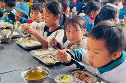 Hỗ trợ trẻ 3–5 tuổi vùng khó khăn: Thêm 360.000 đồng tiền ăn và 150.000 đồng chi phí học tập mỗi tháng