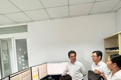 Những chiến sỹ thầm lặng 24/7 của EVNSPC