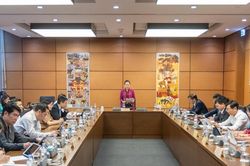Đại biểu Quốc hội Nghệ An đề xuất mạng xã hội phải chia sẻ doanh thu khi sử dụng thông tin báo chí