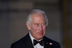 Vua Charles III và Hoàng hậu Camilla bắt đầu chuyến thăm lịch sử tới Tòa thánh Vatican