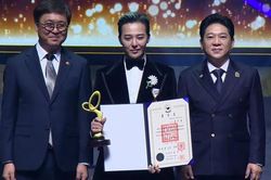 G-Dragon vinh dự được nhận Huân chương Văn hóa Hàn Quốc