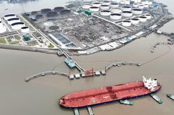 Reuters: 4 tập đoàn dầu khí nhà nước Trung Quốc ngừng mua dầu Nga vì lệnh trừng phạt của Mỹ
