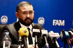 'FIFA khó thay đổi án phạt với bóng đá Malaysia'