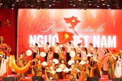 Sôi động bữa tiệc âm nhạc chào đón tân sinh viên Học viện Báo chí và Tuyên truyền