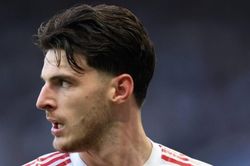 Merson: Rice là số 8 hay nhất, vượt trội Enzo Fernandez