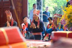 Rộn ràng Lễ cúng Cơm mới đền Đông Cuông của người Tày Khao