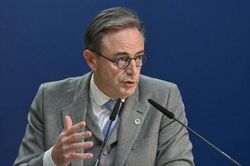 EU chưa duyệt gói vay bồi thường, Ukraine đối mặt khó khăn tài chính