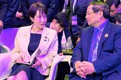 Thủ tướng Phạm Minh Chính gặp lãnh đạo các nước và tổ chức quốc tế