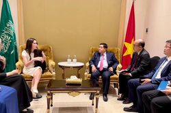 Phó Thủ tướng Nguyễn Chí Dũng tiếp Quỹ Đầu tư mạo hiểm 500 Global, tập đoàn tư vấn chiến lược hàng đầu thế giới