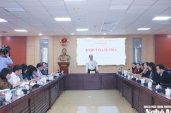 Ban Pháp chế HĐND tỉnh Nghệ An thẩm tra dự thảo nghị quyết liên quan đến việc ủy quyền ở cấp xã
