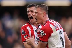 Sunderland hạ Chelsea 2-1, thắp hy vọng cho đội thăng hạng