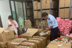 Tạm giữ hơn 7.500 sản phẩm nghi giả mạo nhãn hiệu ZARA tại Hà Nội