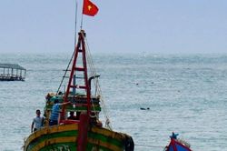 Một thuyền viên trên tàu cá Gia Lai mất tích trên vùng biển Trường Sa