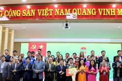 Nông dân Lang Biang - Đà Lạt thi đua sản xuất, kinh doanh giỏi