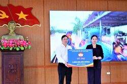 Ủy ban Trung ương Mặt trận Tổ quốc Việt Nam hỗ trợ Đà Nẵng 5 tỷ đồng khắc phục hậu quả mưa lũ
