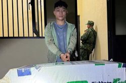 Bắt giữ đối tượng vận chuyển gần 1 tạ pháo nổ từ biên giới về bán kiếm lời