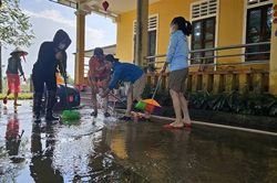 Triển khai các biện pháp phòng, chống dịch bệnh do mưa lũ
