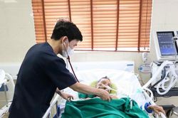 Đề phòng đột quỵ khi thời tiết giao mùa