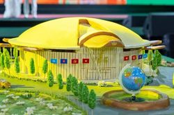 Chiêm ngưỡng tranh xôi hoa đậu kỷ lục: Khi hạt nếp hóa thành kiến trúc