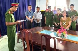 Bắt đối tượng lợi dụng quyền tự do dân chủ