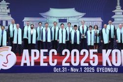 APEC kết thúc với lời kêu gọi chia sẻ lợi ích thương mại