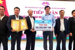 Hội Doanh nghiệp Nghệ Tĩnh tại TP Hồ Chí Minh ủng hộ người dân vùng lũ Nghệ An