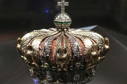 Vụ trộm tại bảo tàng Louvre: 8 bảo vật chưa tìm thấy