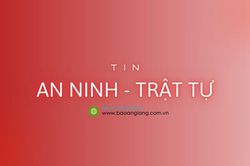Ghe thu mua phế liệu va chạm lồng bè cá, thiệt hại ước hơn 400 triệu đồng