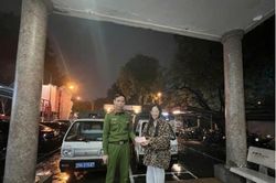 Việc làm giản dị, đầy ý nghĩa của cán bộ Công an phường Khương Đình