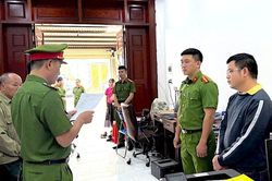 Gia Lai: Khởi tố giám đốc và phó giám đốc làm giả con dấu, tài liệu cơ quan tổ chức