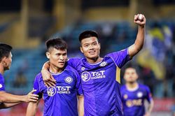 Hà Nội FC đại thắng PVF-CAND, trở lại mạnh mẽ tại V.League
