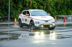 'Cày' 120.000 km, khách hàng Việt nhận xét về VinFast VF 6: 'Chiếc xe đẻ ra tiền'