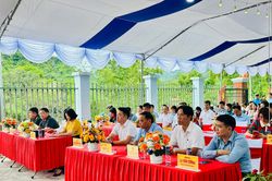 Lễ hội Tết hoa mào gà truyền thống dân tộc Cống bản Nậm Kè