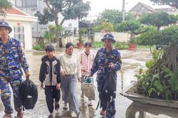 Vùng 3 Hải quân mở cửa Trạm Ra đa 555 đón người dân vào tránh trú bão