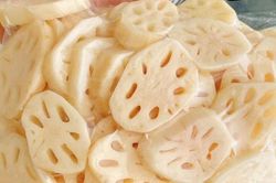 Củ sen được ví như 'nhân sâm' giá rẻ, bổ hơn cả thịt cá