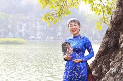 Bí quyết sống rạng rỡ mỗi ngày của phụ nữ trung niên độc thân