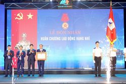 Cảng Nghệ Tĩnh kỷ niệm 70 năm Ngày thành lập và đón nhận Huân chương Lao động hạng Nhì
