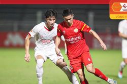 Đội bóng của Bùi Tiến Dũng chia điểm trong trận đấu bị lùi 1 tiếng ở V-League